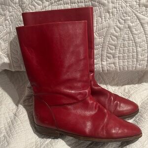 Gucci Red Leather butter soft Heeled Ankle Boots made in Italy vintage riding